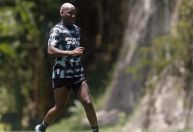 Patrick de Paula, do Botafogo, pede respeito após críticas por forma física