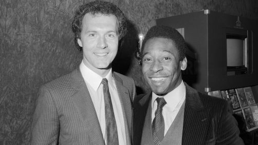 Benckenbauer e Pelé se reencontram em Hamburgo, em 1981