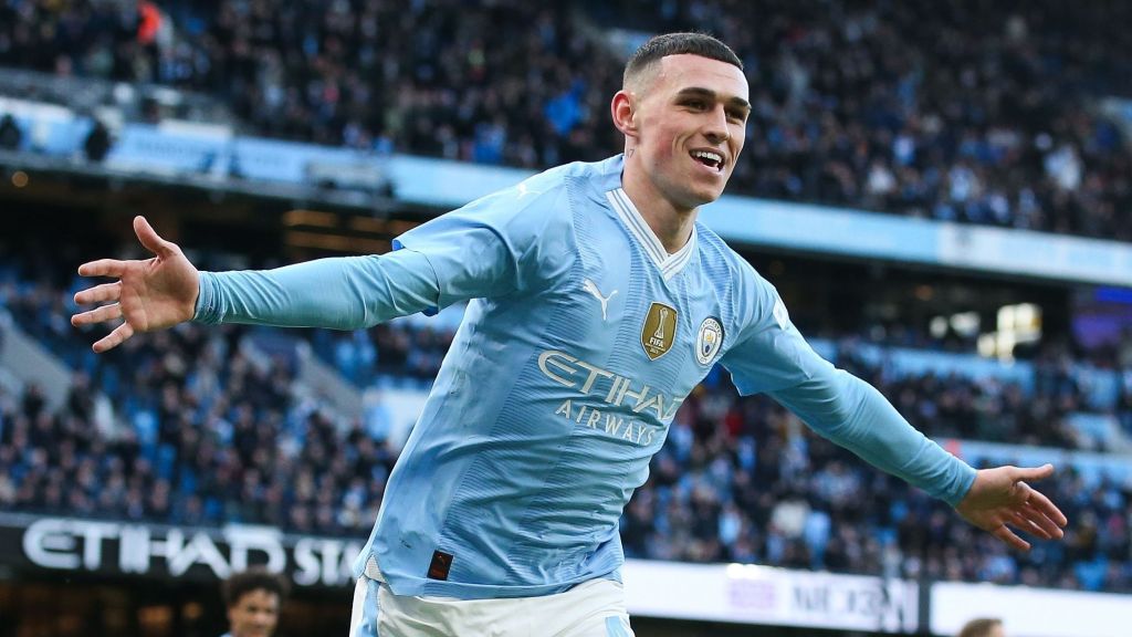 Phil Foden comemora gol pelo Manchester City