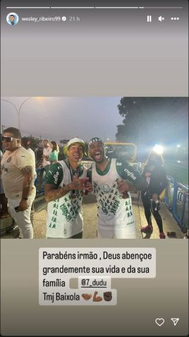 Wesley publica foto com camisa de organizada do Palmeiras ao lado de Dudu / Reprodução/Instagram Wesley
