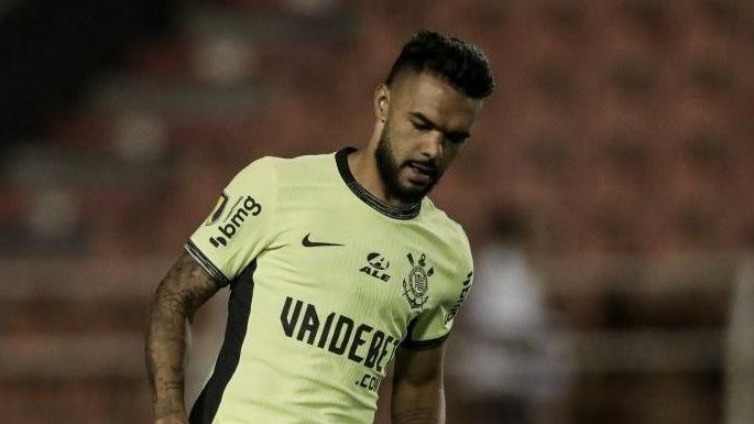 Raniele é pivô de confusão entre Mano Menezes e Cuiabá
