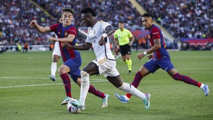 Barcelona e Real Madrid em duelo válido por LALIGA
