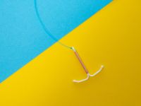 DIU hormonal passa a ser válido por 8 anos para contracepção; saiba mais