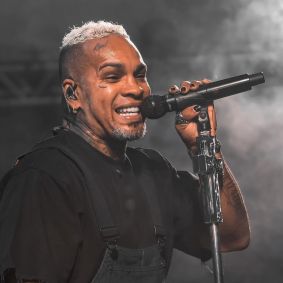 Rodriguinho nasceu em Bauru, em São Paulo, e tem 45 anos.