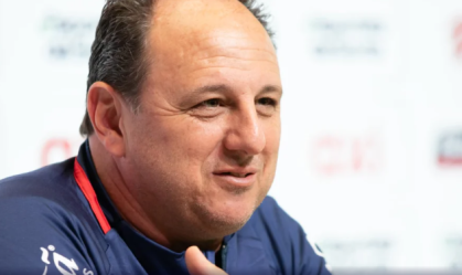Em inglês, Ceni diz que Brasil pode aprender muito com Guardiola: "Não é vergonha olhar"
