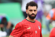 Salah sofre lesão, e 