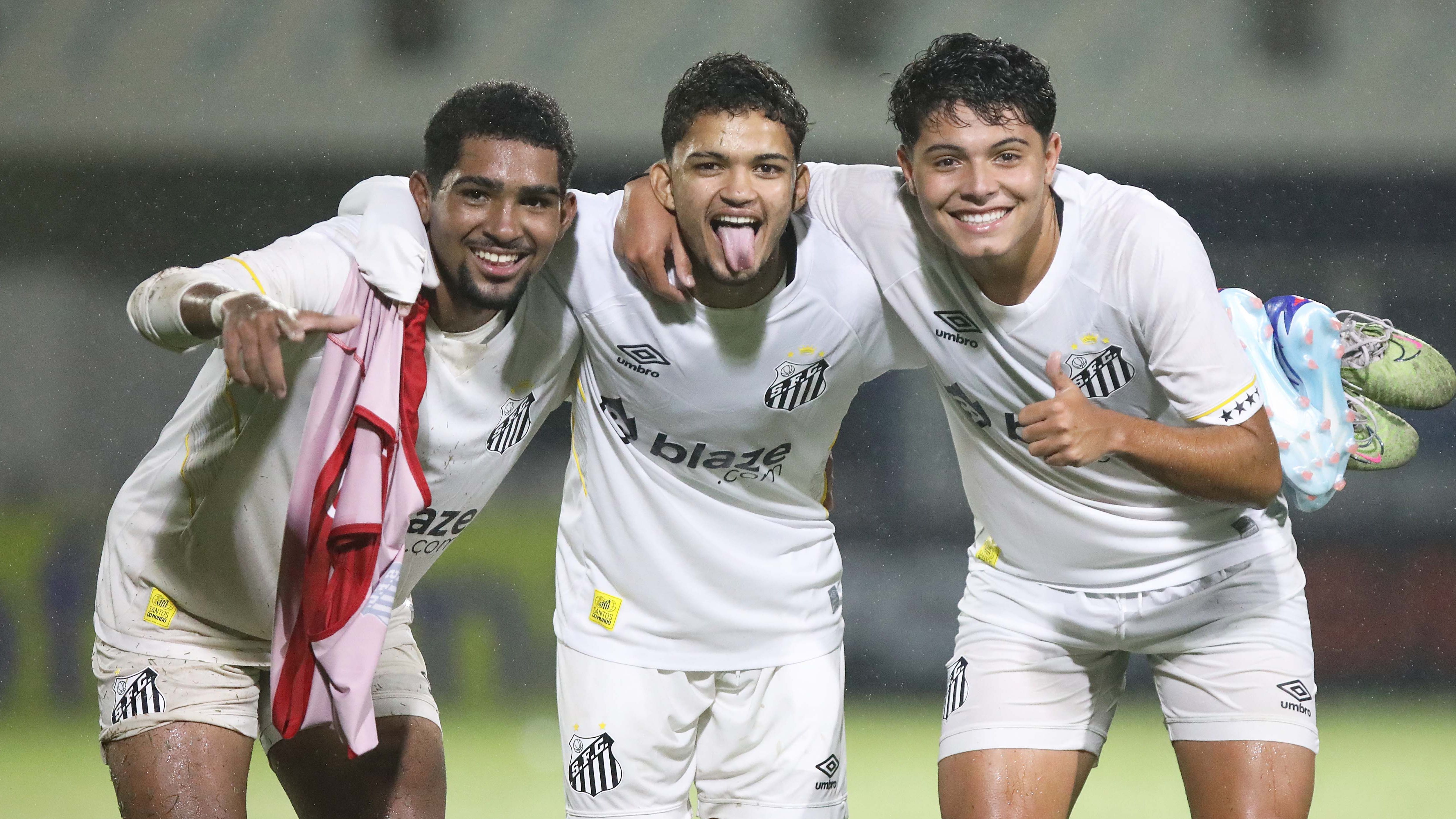 Santos venceu o Remo por 2 a 1 na estreia