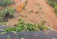 Com bloqueio na serra, descida para o litoral norte de SP leva mais de 7 horas