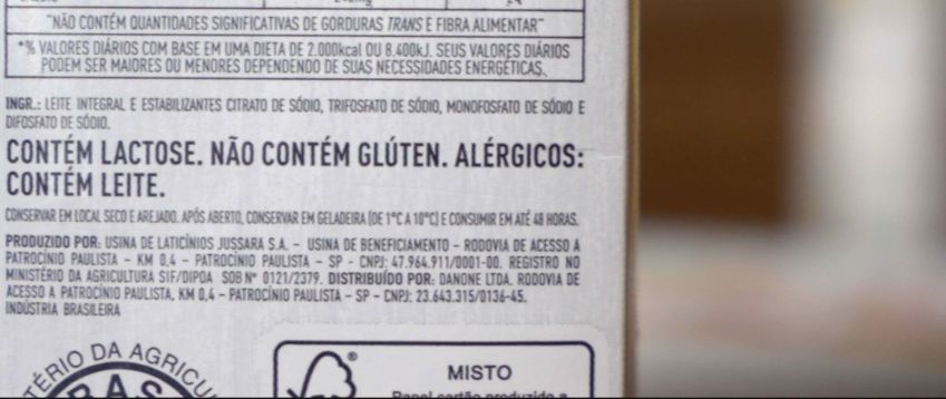Orientação para alérgicos presente em rótulos / Reprodução/CNN