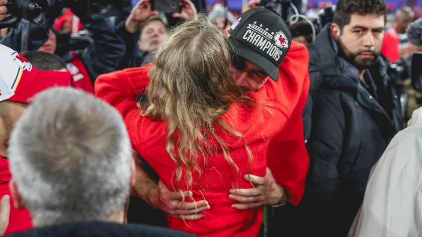 Taylor Swift comemora ida de time do namorado ao Super Bowl / Divulgação / @Chiefs