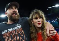Travis Kelce disse em 2016 que casaria com Katy Perry e só beijaria Taylor Swift