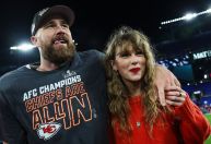 Taylor Swift vai ao Super Bowl? Cantora se apresenta no Japão um dia antes
