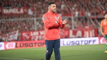 Tevez em jogo do Independiente