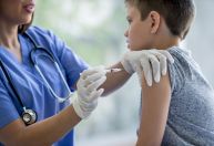 Meninos de até 14 anos são os que menos se vacinam contra o HPV