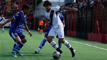Vasco ficou apenas no empate com o Macapá na estreia da Copinha 2024