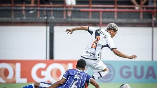 Vasco empata em estreia na Copinha