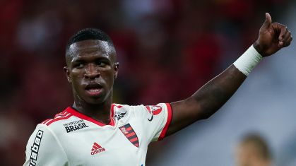 Vinicius Júnior em jogo do Flamengo no ano de 2018