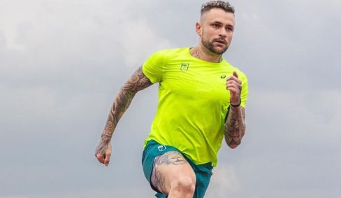 O velocista participou dos Jogos Parapan-Americanos de Lima (2019) e das Paralimpíadas de Tóquio (2020), tendo conquistado medalha de prata para o Brasil na última competição.