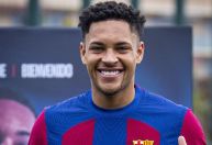 Vitor Roque de volta ao Brasil? Empresário abre o jogo sobre possibilidade