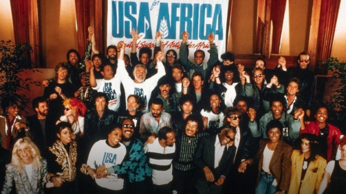 Grandes cantores americanos se reuniram para a gravação de "We Are The World"