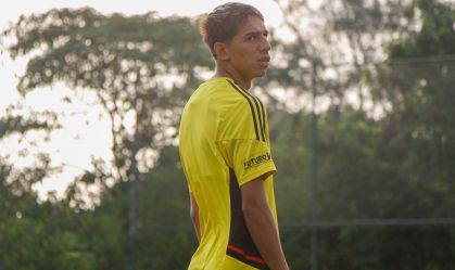 Werton pelo time Sub-20 do Flamengo