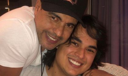 Zezé ignora briga e posta declaração ao filho: "Amor jamais se desfaz"