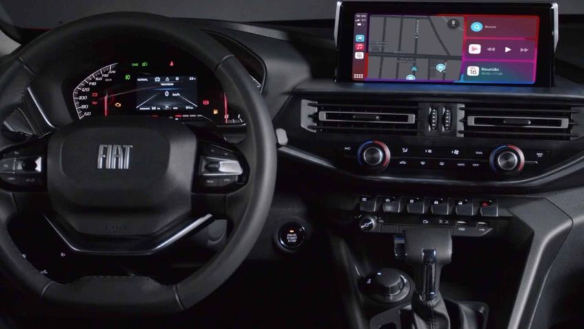 Fiat Titano 2025: painel revela multimídia, ar dual zone e computador de bordo de 7" / Divulgação