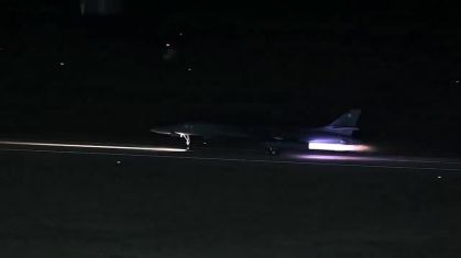 Caça dos EUA decola para série de ataques contra alvos na Síria e Iraque em retaliação pela morte de militares americanos na Jordânia