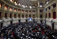 Congresso volta a debater projeto que dá poderes legislativos a Milei e reforma setor público