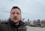 Zelensky promete vitória e “paz justa” em discurso que marca dois anos da guerra