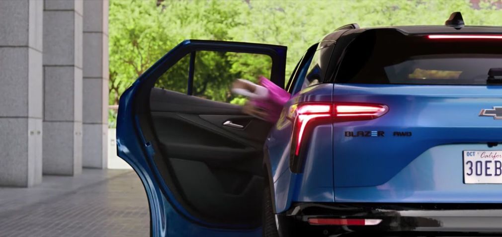 Chevrolet Blazer EV foi visto no filme "Barbie" / Reprodução