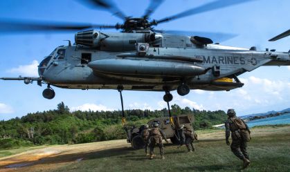EUA: Militares confirmam morte de 5 fuzileiros navais após queda de helicóptero