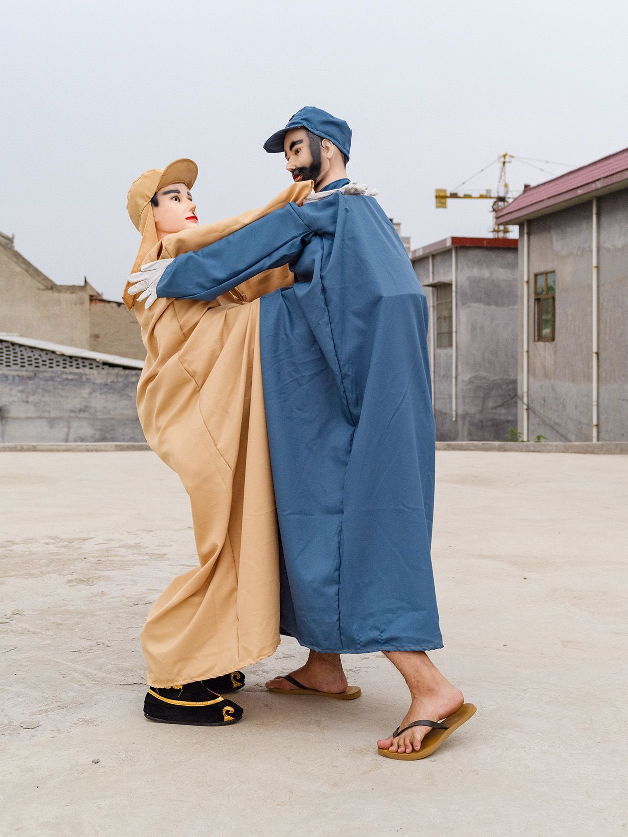Artistas de Shehuo reencenam uma batalha entre o Exército da Oitava Rota da China e as forças japonesas da Segunda Guerra Sino-Japonesa / Zhang Xiao