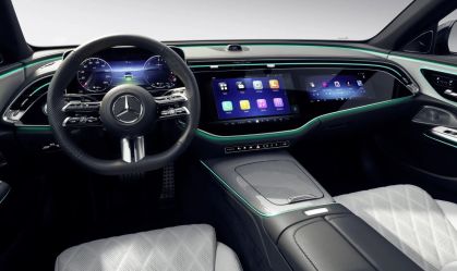 Mercedes-Benz Classe E 2024 com novas telas