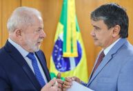Lula "jamais aceitaria" cortar benefícios, diz ministro do Desenvolvimento Social