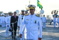Comandante da Marinha assume ministério da Defesa durante férias de Múcio