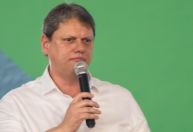 “Nunca fui do PT”, diz Tarcísio à CNN após evento com Lula