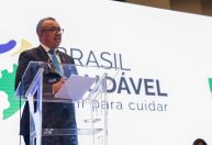 Diretor da OMS defende Brasil como fornecedor de vacinas contra a dengue
