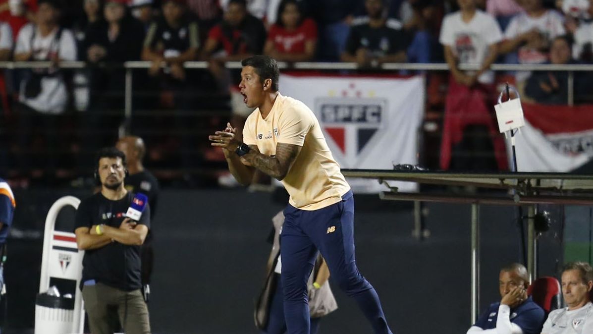 Thiago Carpini em São Paulo x Santos