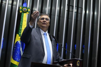 Flávio Dino se despediu do senado na terça-feira (20)