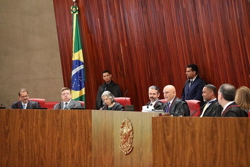 Sessão plenária do TSE