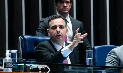 Pacheco defende regulação das redes para evitar “captura de mentes”