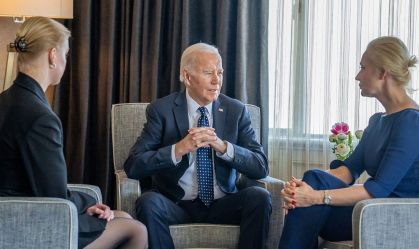 Presidente Joe Biden em reunião com a esposa e a filha de Alexei Navalny, Yulia e Dasha Navalnaya, em São Francisco, Califórnia