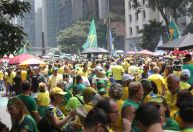 Esquerda admite dificuldade de mobilização e articula atos em março