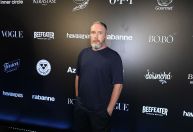 Baile Vogue 2024: Herchcovitch ignora glamour e aparece com look básico