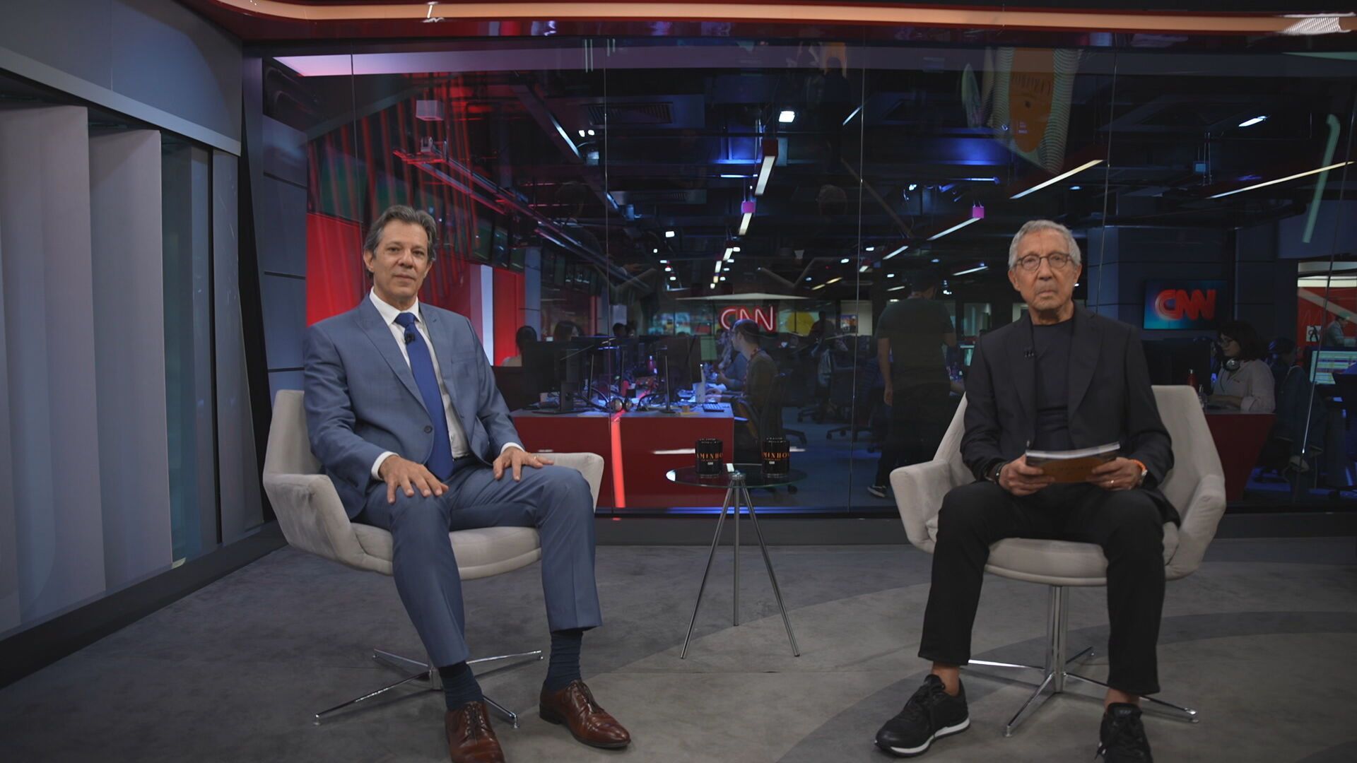 O ministro da Fazenda, Fernando Haddad, junto de Abilio Diniz para o programa Caminhos