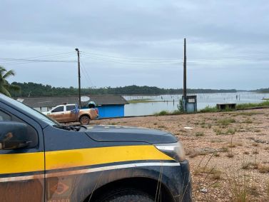 Agentes realizam buscas no município de Jacundá (PÁ), após moradores da região relatam ter visto destroços em afluentes do Rio Tocantins.