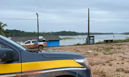 Agentes realizam buscas no município de Jacundá (PÁ), após moradores da região relatam ter visto destroços em afluentes do Rio Tocantins.