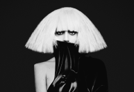 Álbum de Lady Gaga se torna 2º mais vendido do século