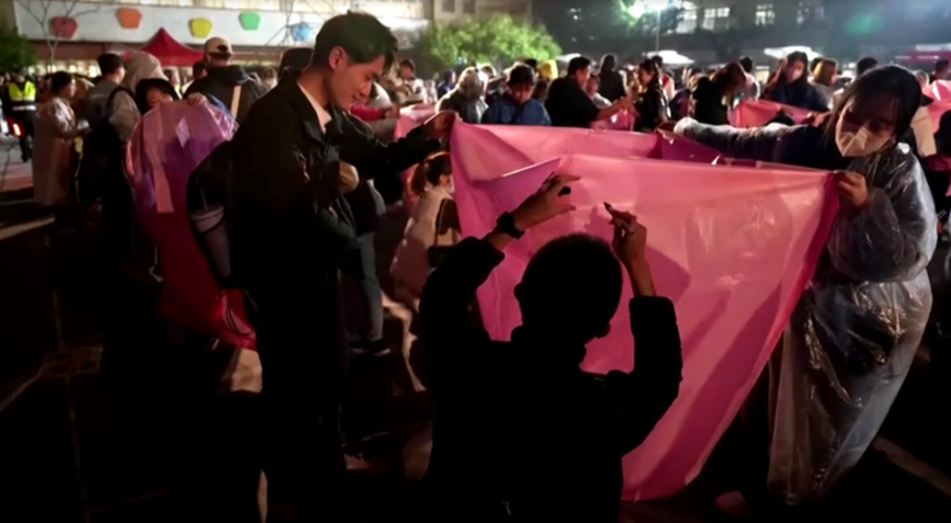 Taiwan tem show de luzes com a chegada do Ano do Dragão / REUTERS